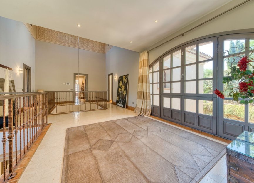 Resale - House - Detached Villa - Sotogrande