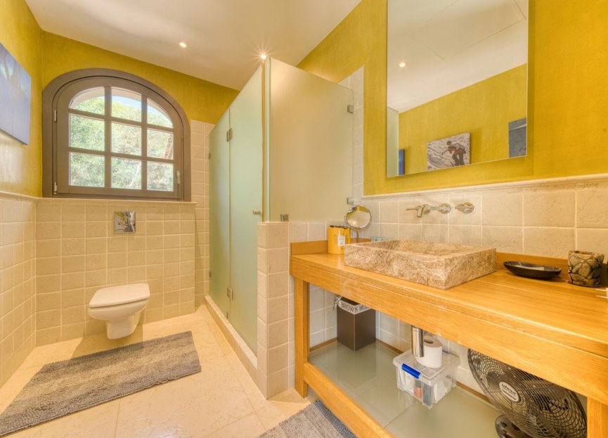 Resale - House - Detached Villa - Sotogrande