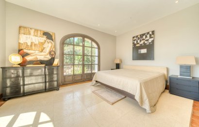 Resale - House - Detached Villa - Sotogrande