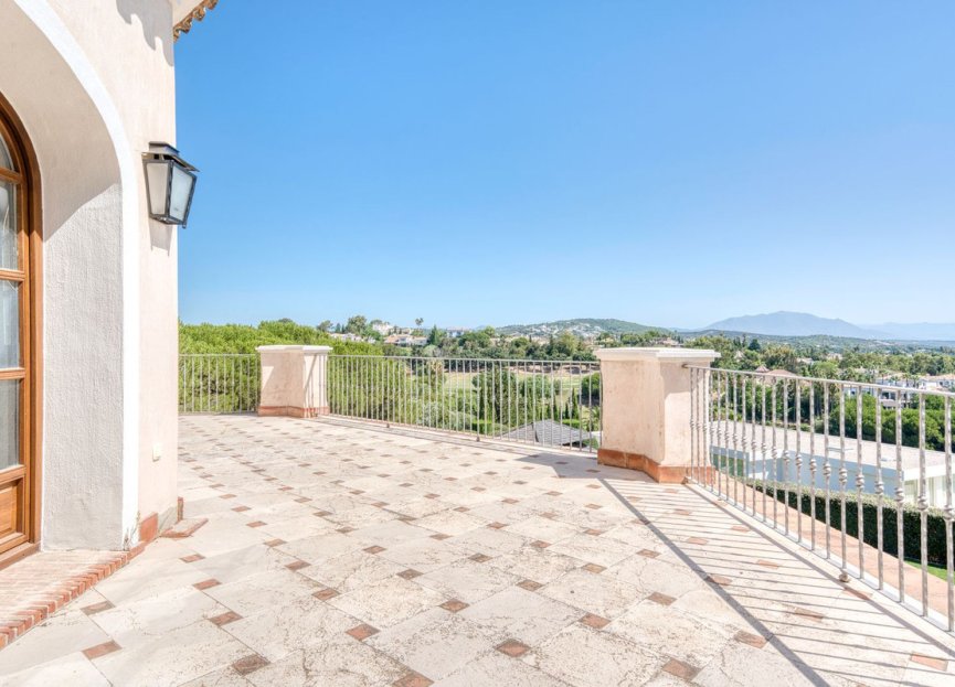 Resale - House - Detached Villa - Sotogrande