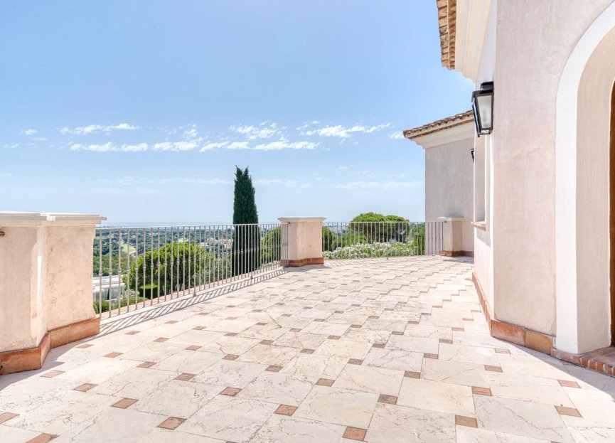 Resale - House - Detached Villa - Sotogrande