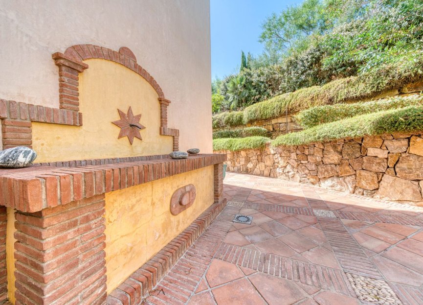 Resale - House - Detached Villa - Sotogrande