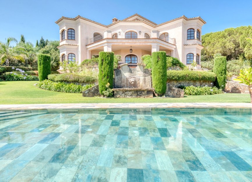 Resale - House - Detached Villa - Sotogrande