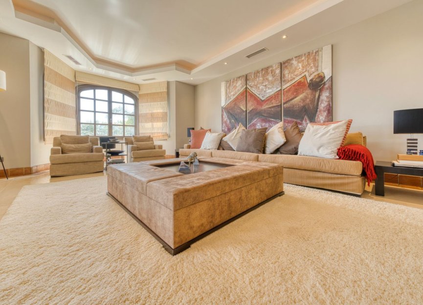 Resale - House - Detached Villa - Sotogrande