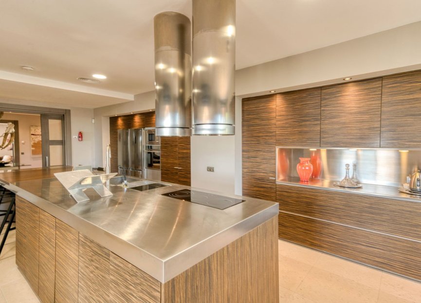 Resale - House - Detached Villa - Sotogrande