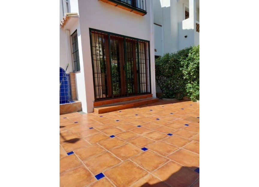 Resale - House - Semi-Detached House - Marbella - Marbella Centro