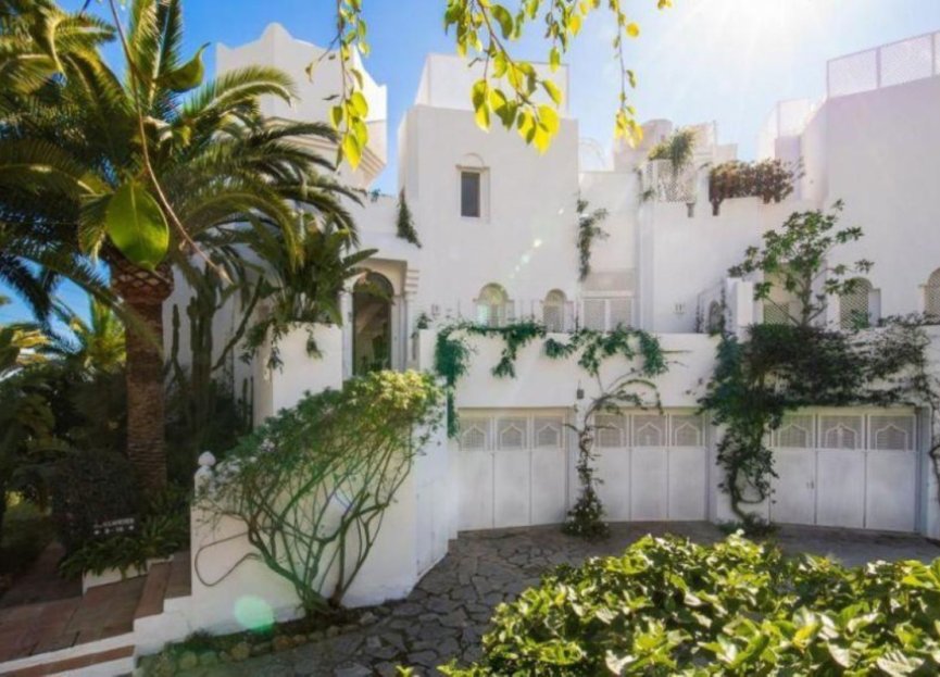 Resale - House - Detached Villa - Marbella - Marbella Centro