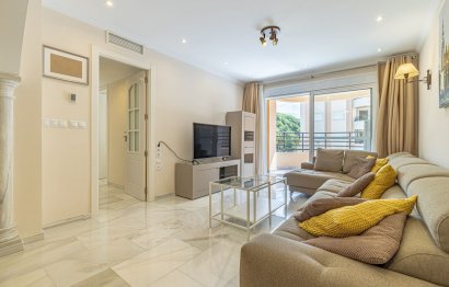 Resale - Apartment - Middle Floor Apartment - Marbella - Marbella Centro