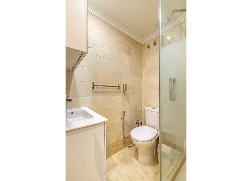 Resale - Apartment - Middle Floor Apartment - Marbella - Marbella Centro