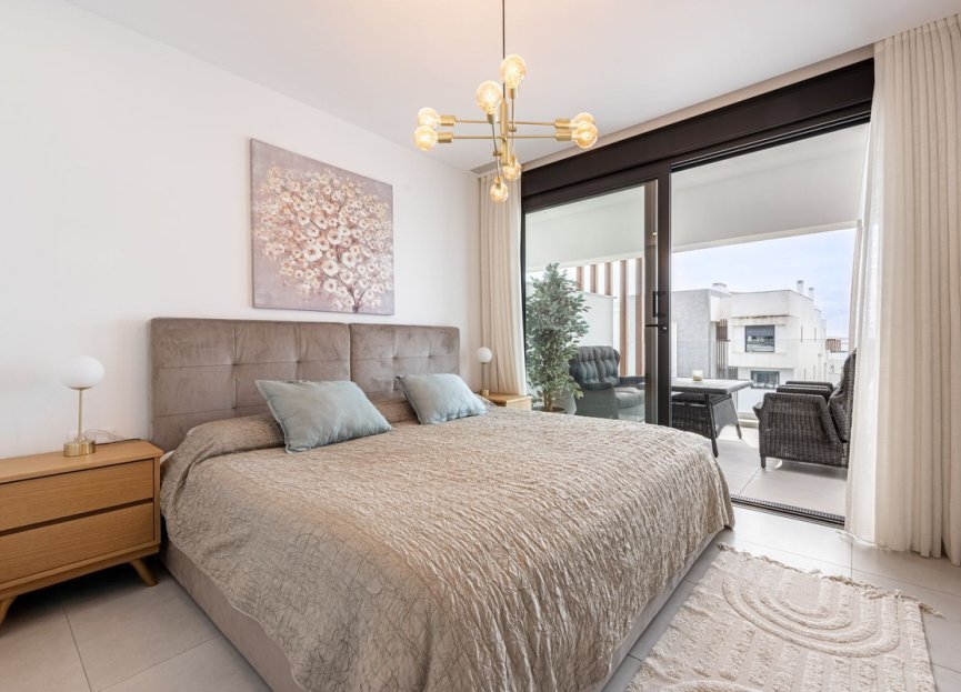 Resale - House - Townhouse - Estepona - Bel Air