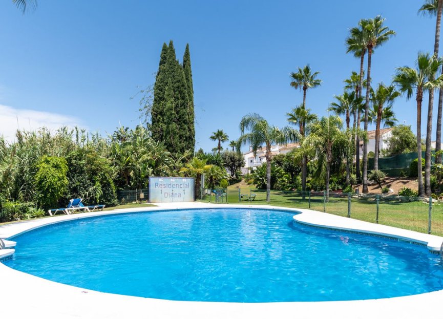 Resale - House - Townhouse - Estepona - Estepona Centro