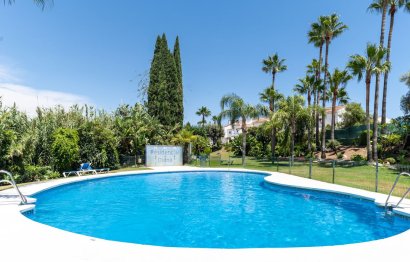 Resale - House - Townhouse - Estepona - Estepona Centro