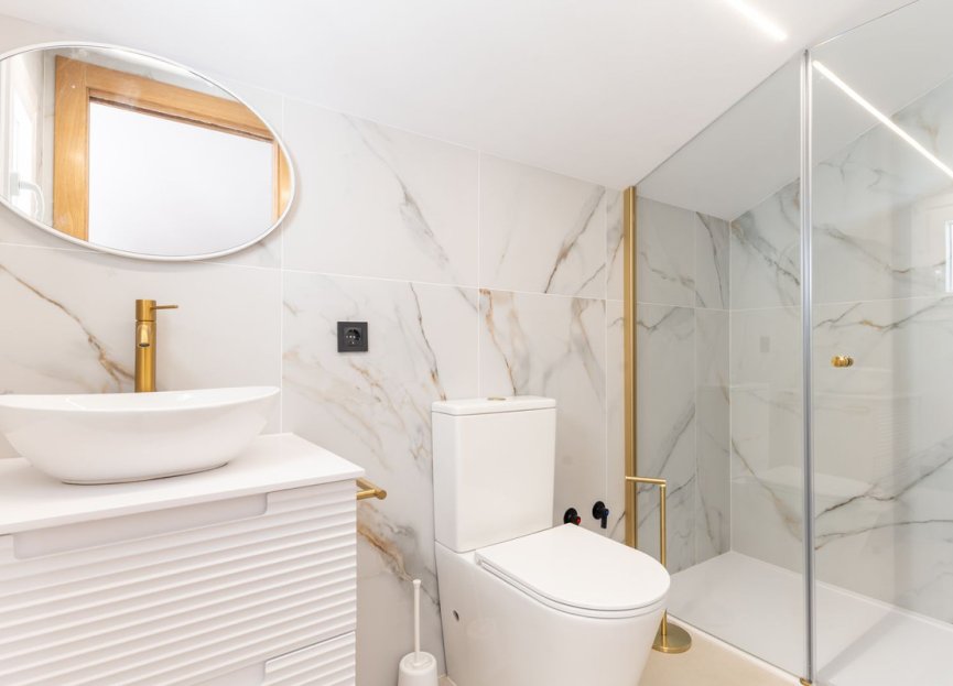 Resale - House - Townhouse - Estepona - Estepona Centro