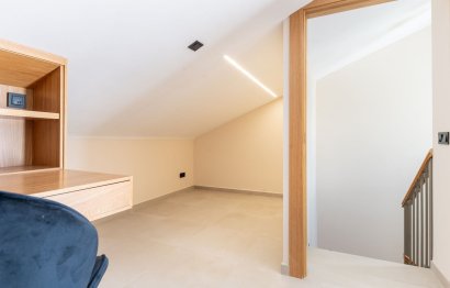 Resale - House - Townhouse - Estepona - Estepona Centro