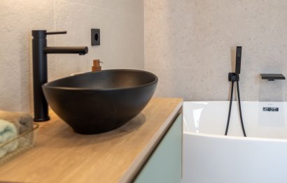 Resale - House - Townhouse - Estepona - Estepona Centro