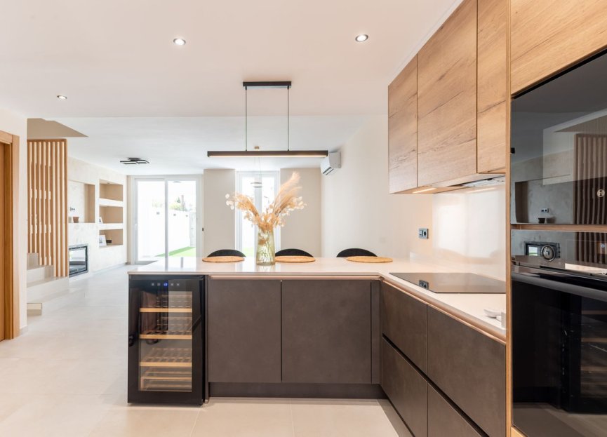 Resale - House - Townhouse - Estepona - Estepona Centro