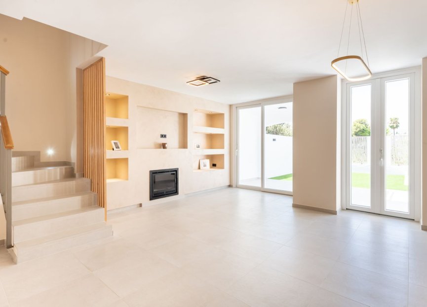 Resale - House - Townhouse - Estepona - Estepona Centro