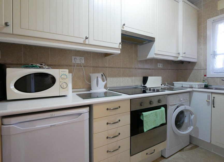 Resale - Apartment - Middle Floor Apartment - Marbella - Puerto de Cabopino