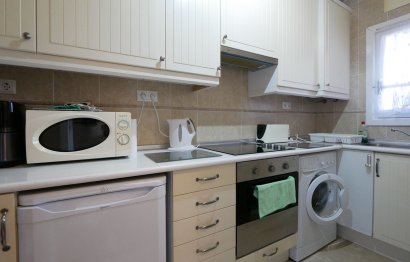 Resale - Apartment - Middle Floor Apartment - Marbella - Puerto de Cabopino