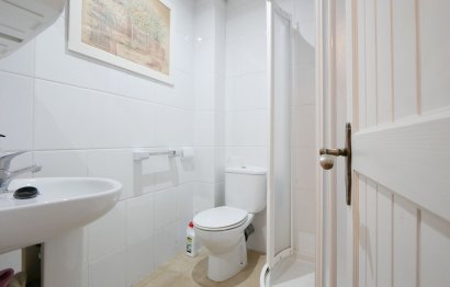 Resale - Apartment - Middle Floor Apartment - Marbella - Puerto de Cabopino