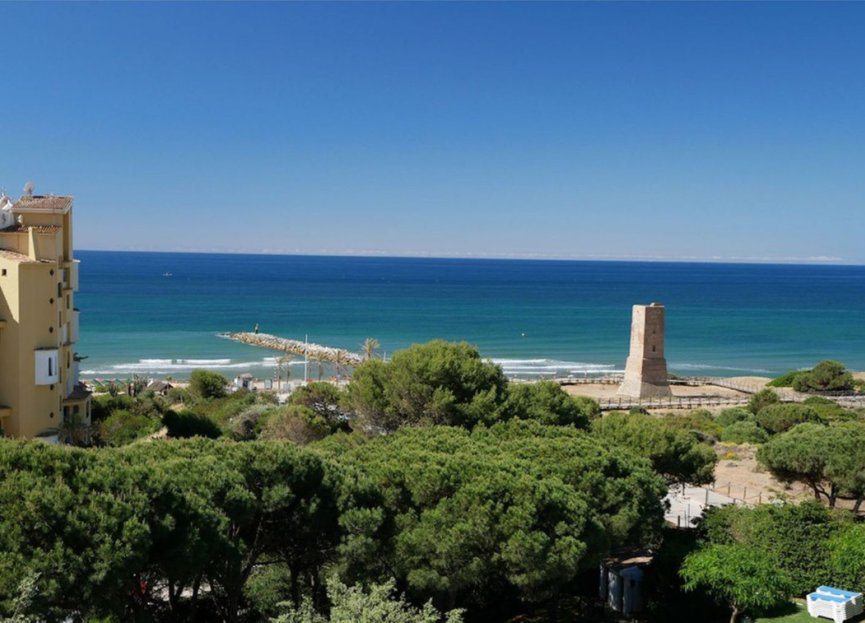 Resale - Apartment - Middle Floor Apartment - Marbella - Puerto de Cabopino