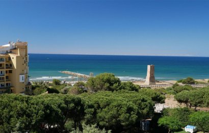 Resale - Apartment - Middle Floor Apartment - Marbella - Puerto de Cabopino