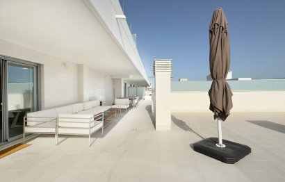 Resale - Apartment - Top Floor Apartment - Marbella - Nueva Andalucia