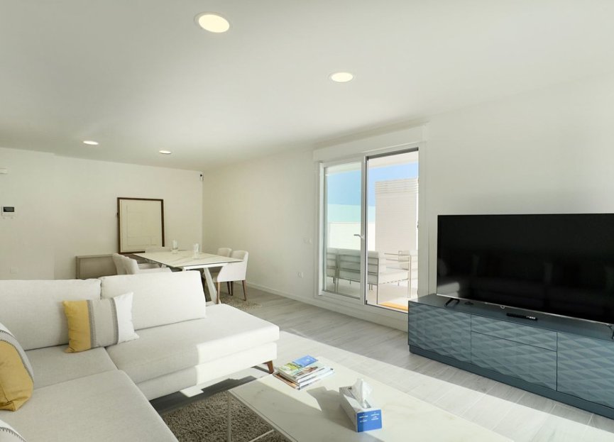 Resale - Apartment - Top Floor Apartment - Marbella - Nueva Andalucia