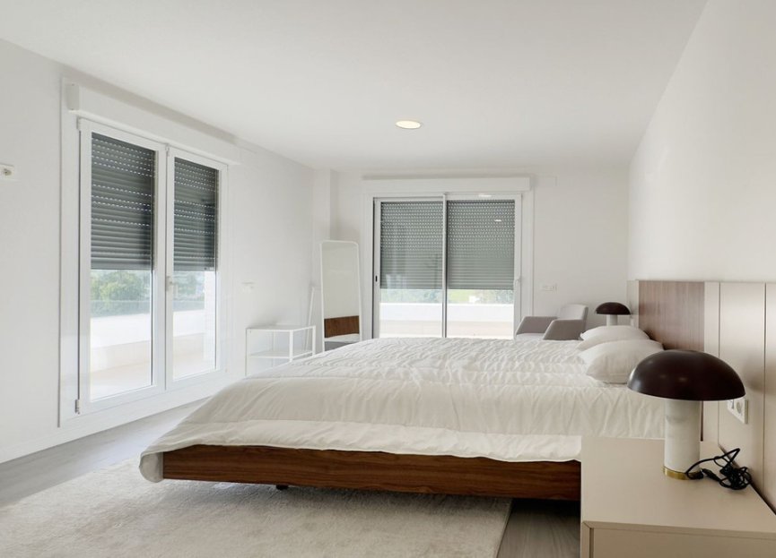 Resale - Apartment - Top Floor Apartment - Marbella - Nueva Andalucia