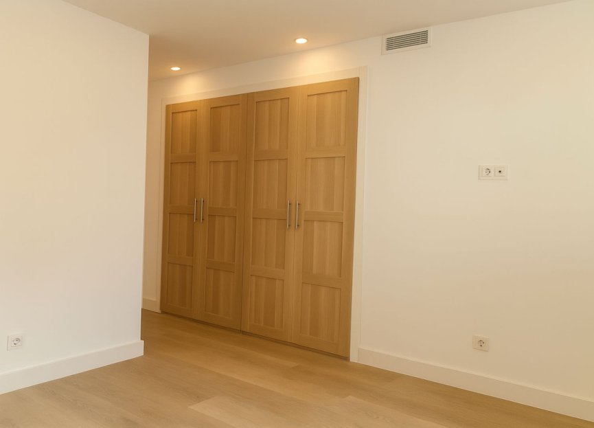 Resale - House - Detached Villa - Fuengirola - Fuengirola Centro