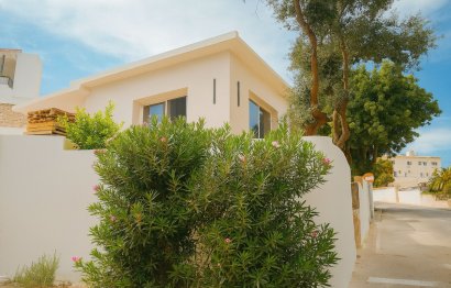 Resale - House - Detached Villa - Fuengirola - Fuengirola Centro