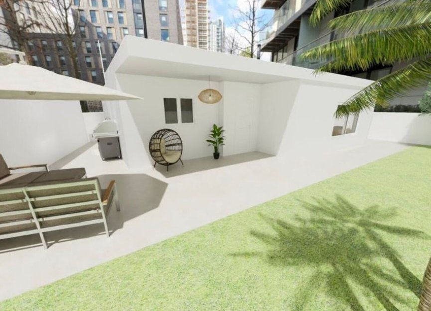 Resale - House - Detached Villa - Fuengirola - Fuengirola Centro