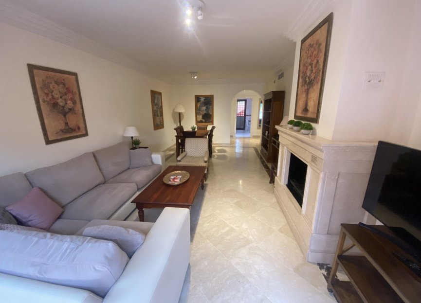 Resale - Apartment - Top Floor Apartment - Marbella - Marbella Centro