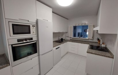 Resale - Apartment - Middle Floor Apartment - Marbella - Puerto Banús