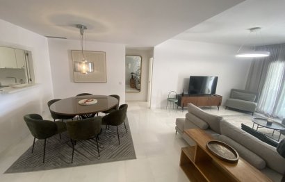Resale - Apartment - Middle Floor Apartment - Marbella - Puerto Banús