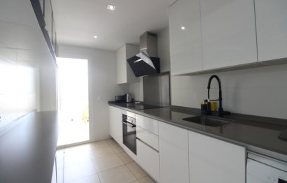 Resale - Apartment - Middle Floor Apartment - Marbella - Nueva Andalucia