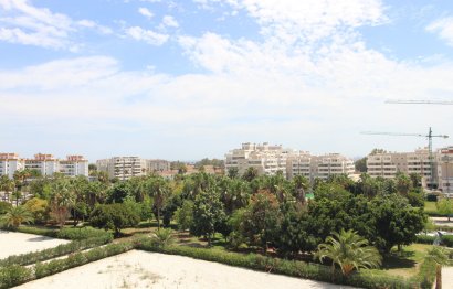 Resale - Apartment - Middle Floor Apartment - Marbella - Nueva Andalucia