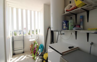 Resale - Apartment - Middle Floor Apartment - Marbella - Nueva Andalucia