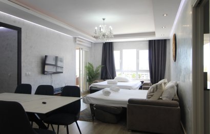Resale - Apartment - Middle Floor Apartment - Marbella - Nueva Andalucia