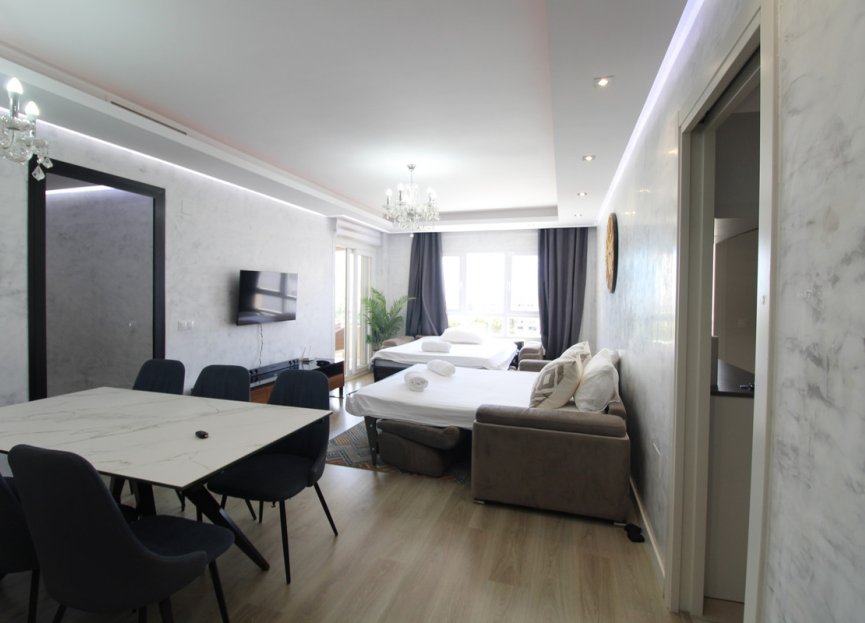 Resale - Apartment - Middle Floor Apartment - Marbella - Nueva Andalucia