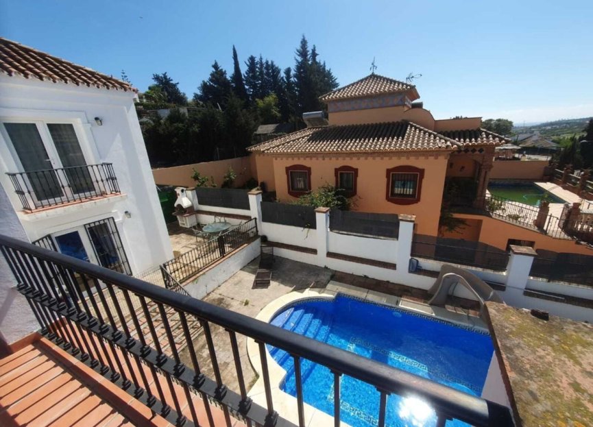 Resale - House - Detached Villa - Estepona - Valle Romano