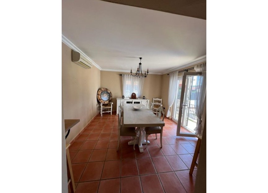 Resale - House - Detached Villa - Estepona - Valle Romano