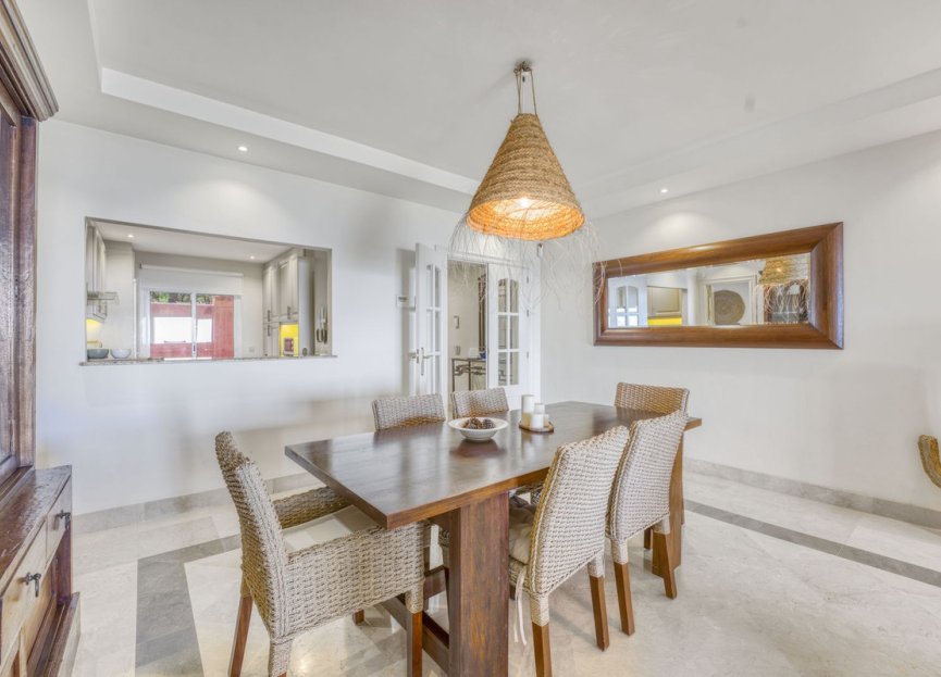 Resale - Ground floor apartment - Marbella - La Mairena