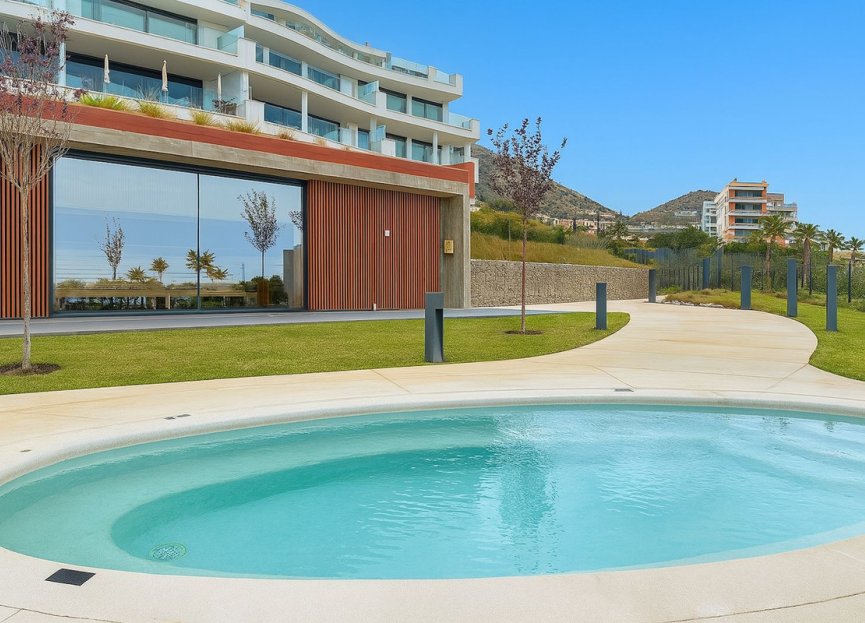 Resale - Ground floor apartment - Fuengirola - Higueron