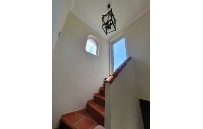 Resale - House - Detached Villa - Estepona - Valle Romano