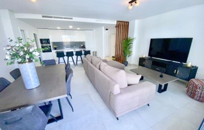 Resale - Apartment - Middle Floor Apartment - Benahavís - Benahavís Centro