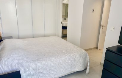 Resale - Apartment - Middle Floor Apartment - Benahavís - Benahavís Centro