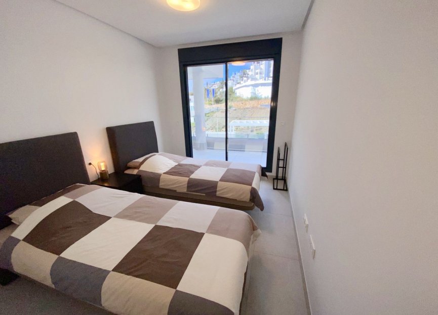 Resale - Apartment - Middle Floor Apartment - Benahavís - Benahavís Centro