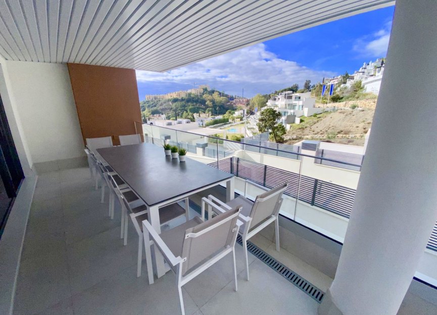 Resale - Apartment - Middle Floor Apartment - Benahavís - Benahavís Centro