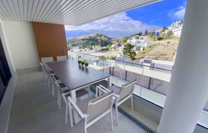 Resale - Apartment - Middle Floor Apartment - Benahavís - Benahavís Centro